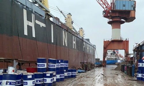 STEEL WORK - RENEWAL OF DAMAGE CARGO HOLD FRAMES -	From SEAFIX MRS for M/V: THINH PHAT 01