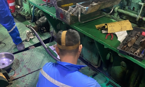 Diesel Generator (GE): Overhaul GE Cumins NT855-G2  MV FLORA at Ha Long Anchorage