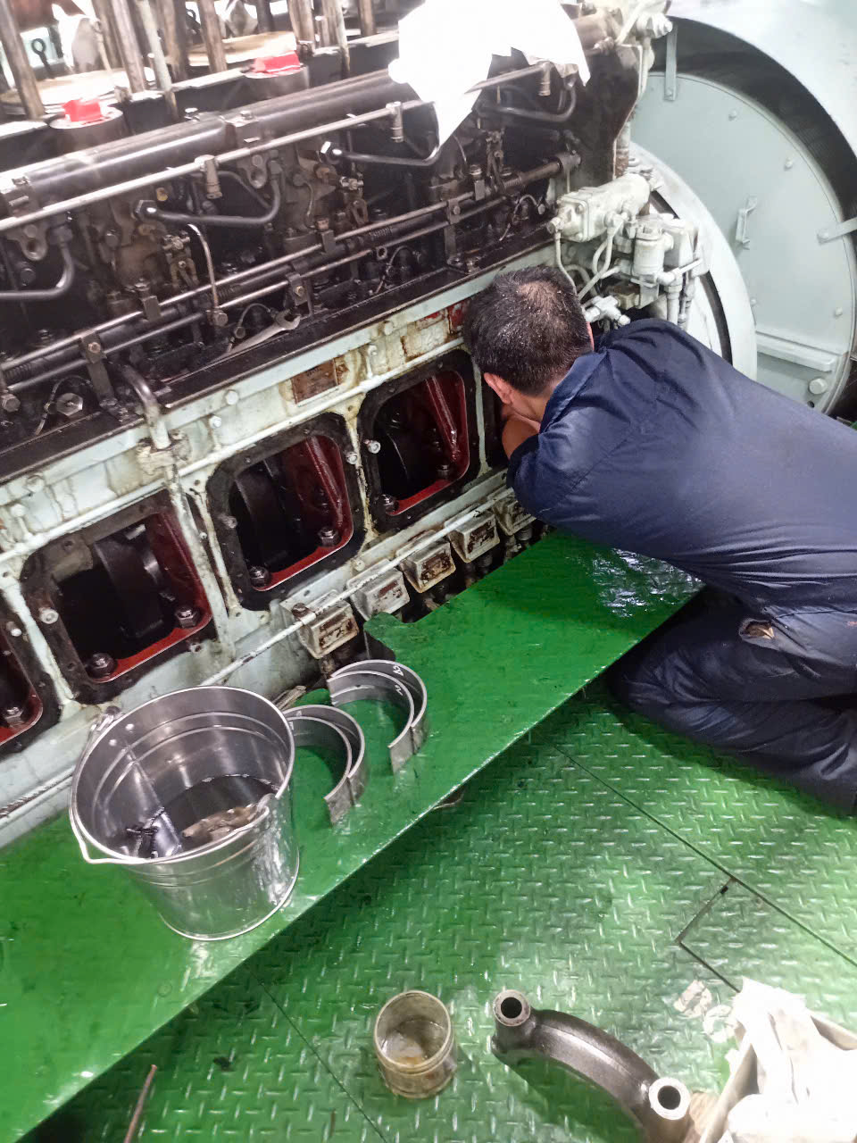 DIESEL GENERATOR OVERHAUL
